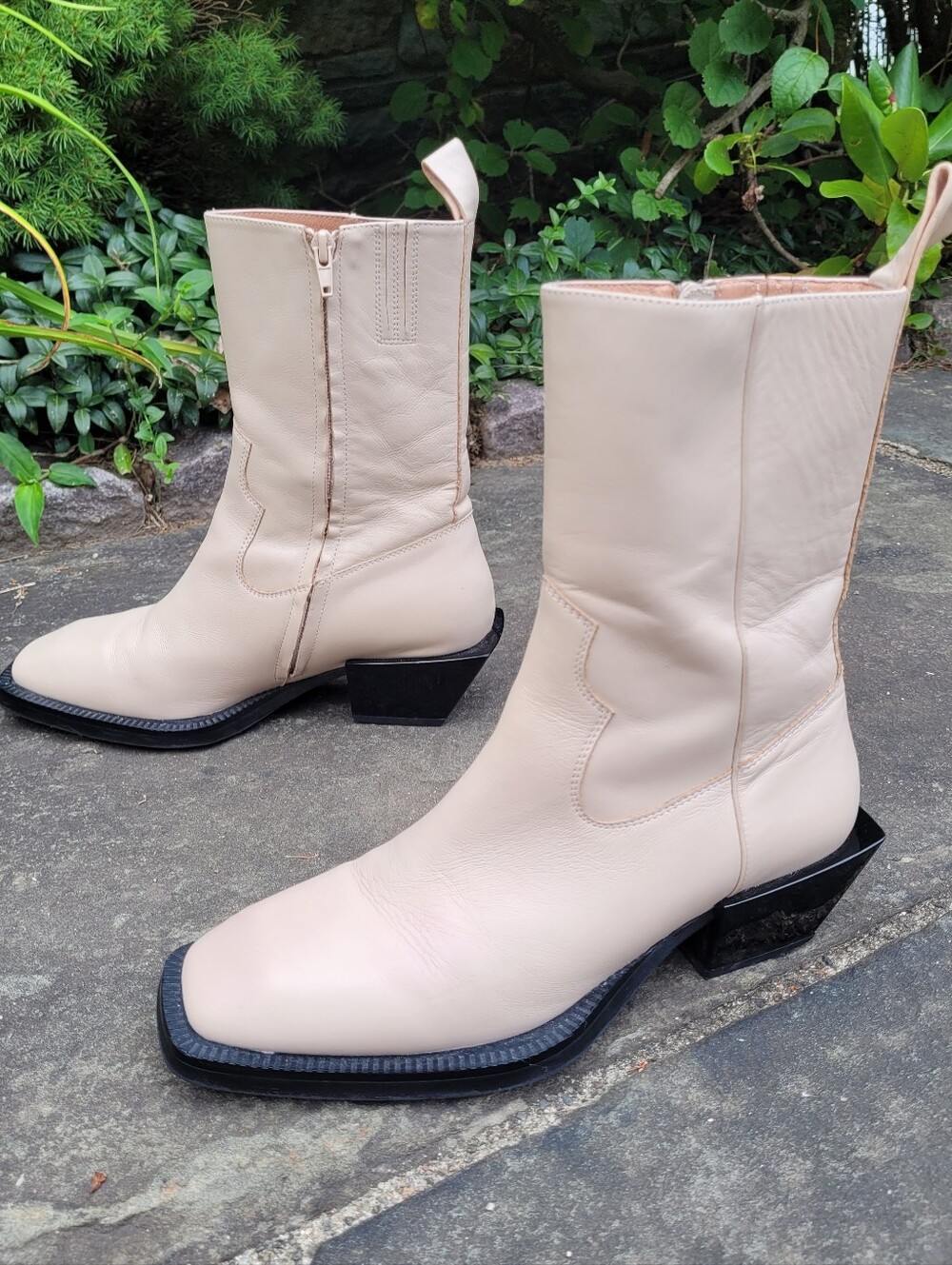 Alias Mae Penny Western Style Boots